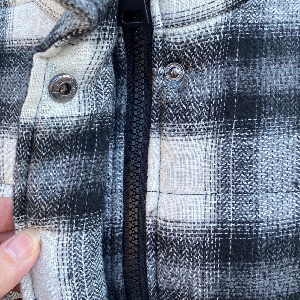 CiSONO Outerwear plaid cropped padded puffy jacket, Charlotte, blk white, Size L - Picture 8 of 8